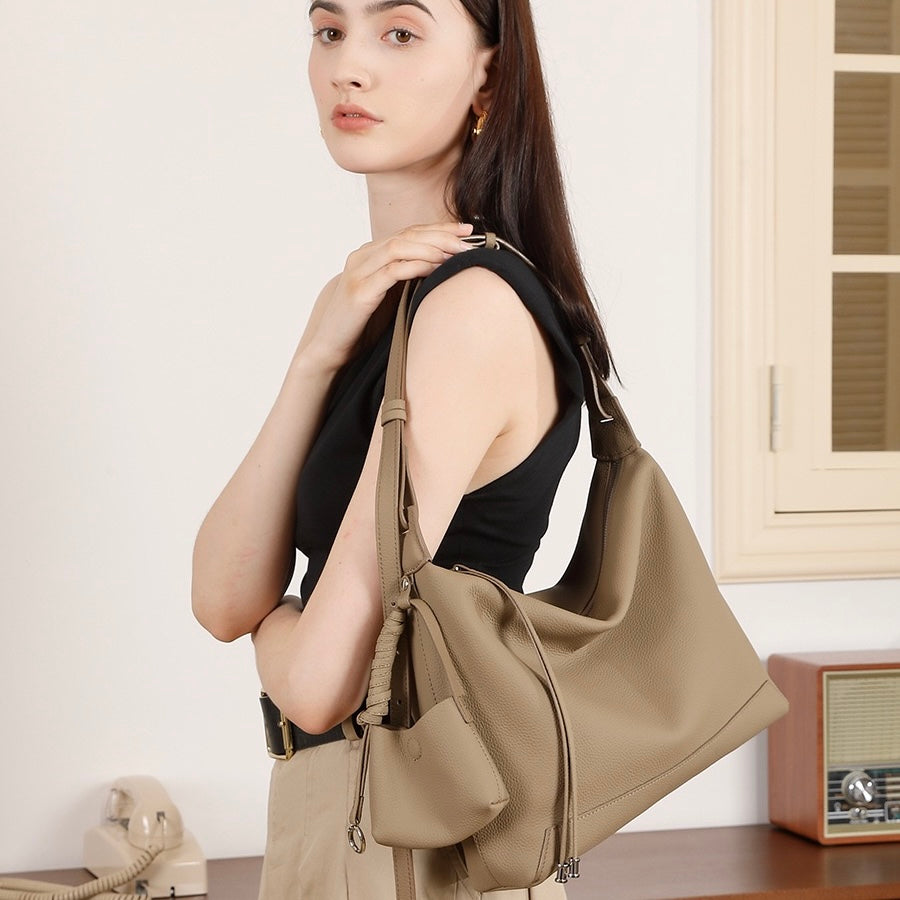 Minimalistische Umhängetasche aus echtem Leder mit großem Fassungsvermögen