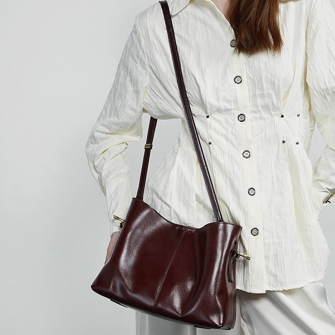 Große Umhängetasche aus echtem Leder für Damen – pflanzlich gegerbte Commuter Crossbody