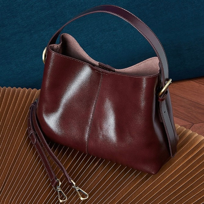 Große Umhängetasche aus echtem Leder für Damen – pflanzlich gegerbte Commuter Crossbody