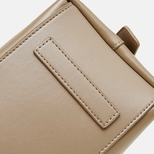 Große Umhängetasche aus echtem Leder für Damen – pflanzlich gegerbte Commuter Crossbody