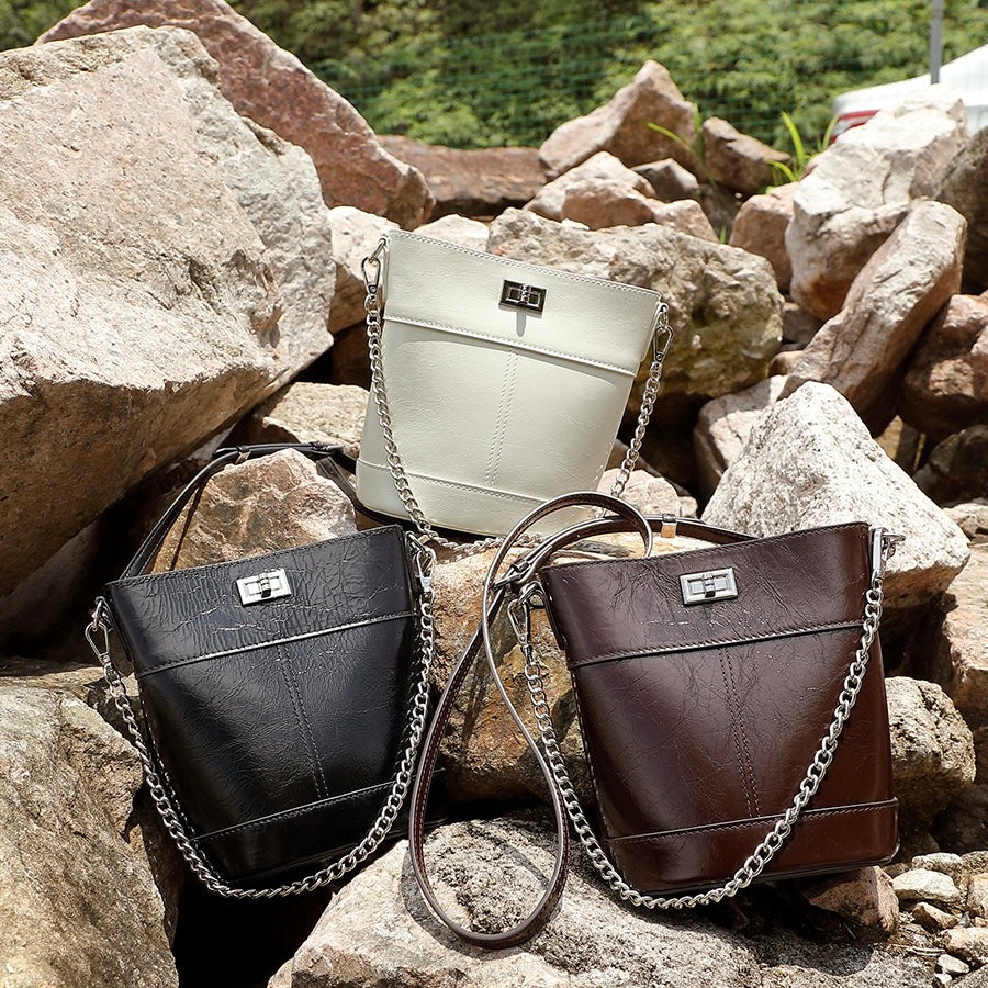 Luxuriöse Bucket Bag aus gewachstem Top-Grain-Leder für Damen