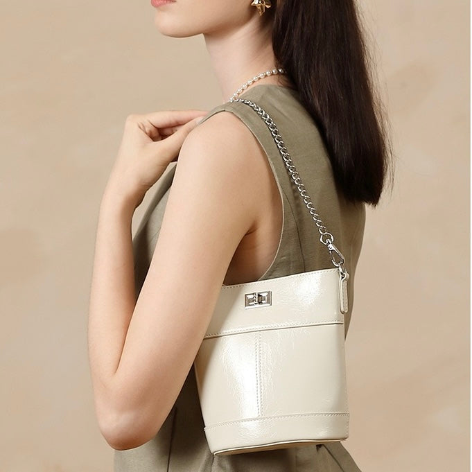 Luxuriöse Bucket Bag aus gewachstem Top-Grain-Leder für Damen