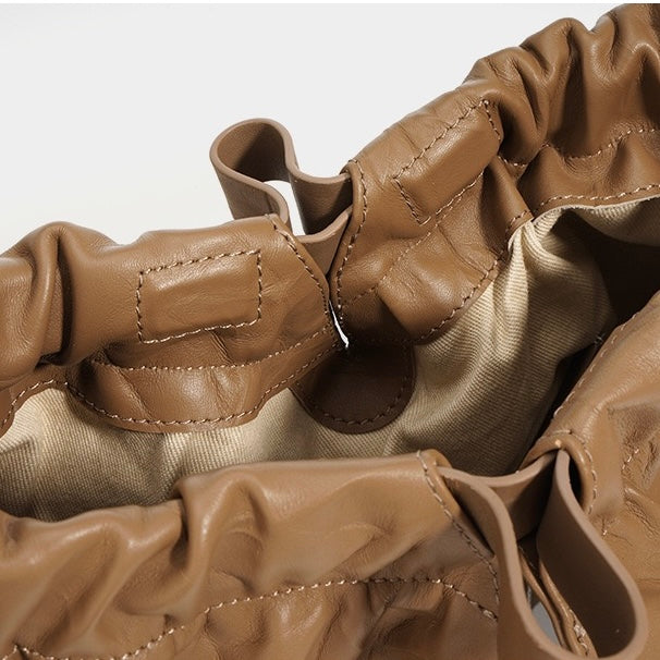 Umhängetasche aus echtem Leder im Lazy-Style mit Kordelzug für Damen