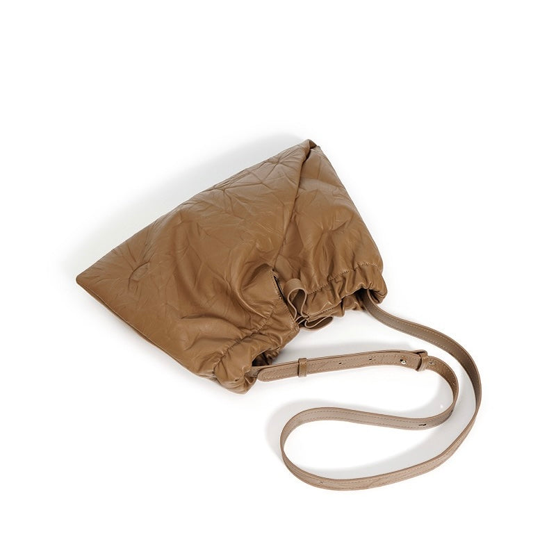 Umhängetasche aus echtem Leder im Lazy-Style mit Kordelzug für Damen