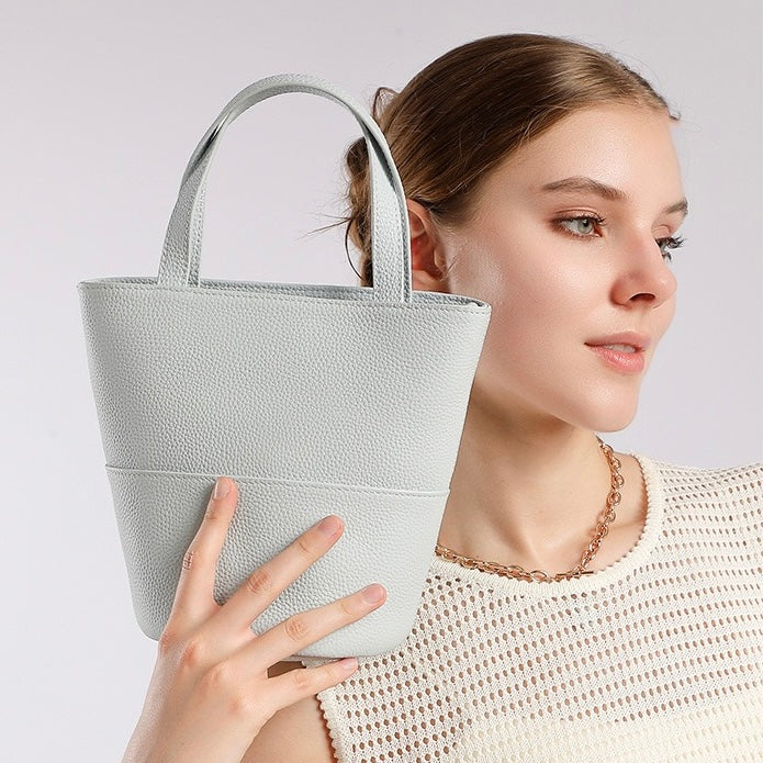 Minimalistische Umhängetasche aus echtem Leder für Damen