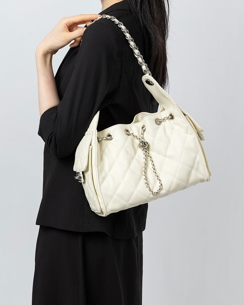 Beg Crossbody Baldi Kapasiti Besar Corak Kaviar Kulit Asli