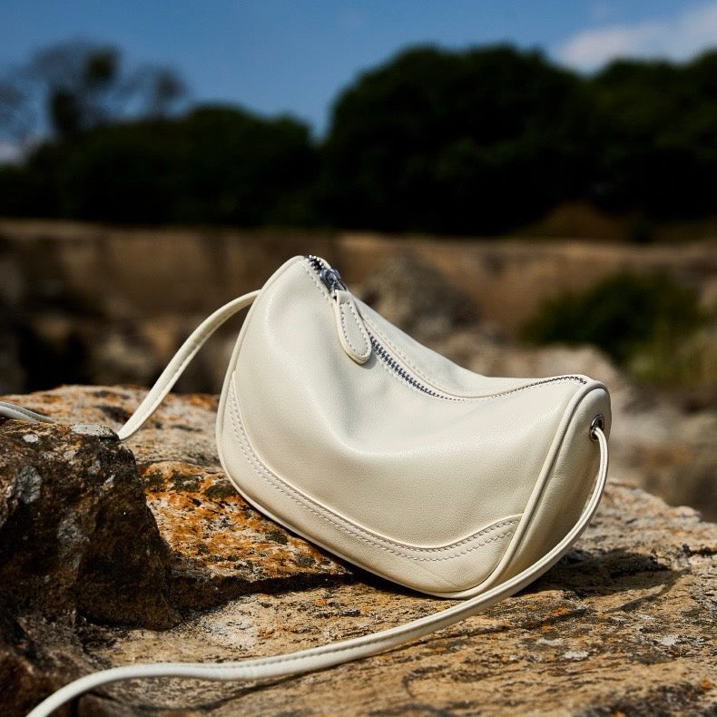 Mini-Umhängetasche aus echtem Leder für Damen – Elegante Handtasche aus genarbtem Leder für den Alltag