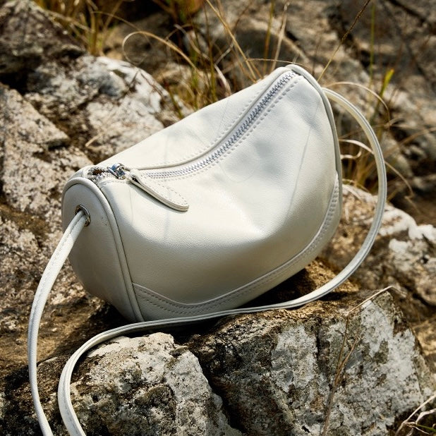 Mini-Umhängetasche aus echtem Leder für Damen – Elegante Handtasche aus genarbtem Leder für den Alltag