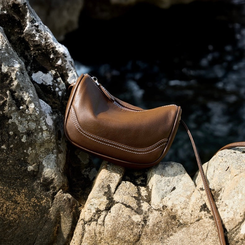 Mini-Umhängetasche aus echtem Leder für Damen – Elegante Handtasche aus genarbtem Leder für den Alltag