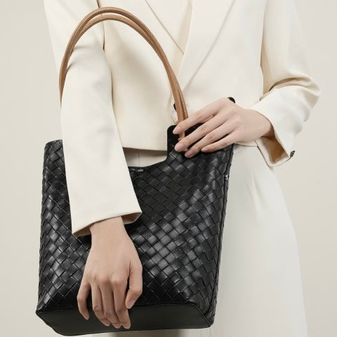 Sac fourre-tout minimaliste en cuir véritable tissé pour femme