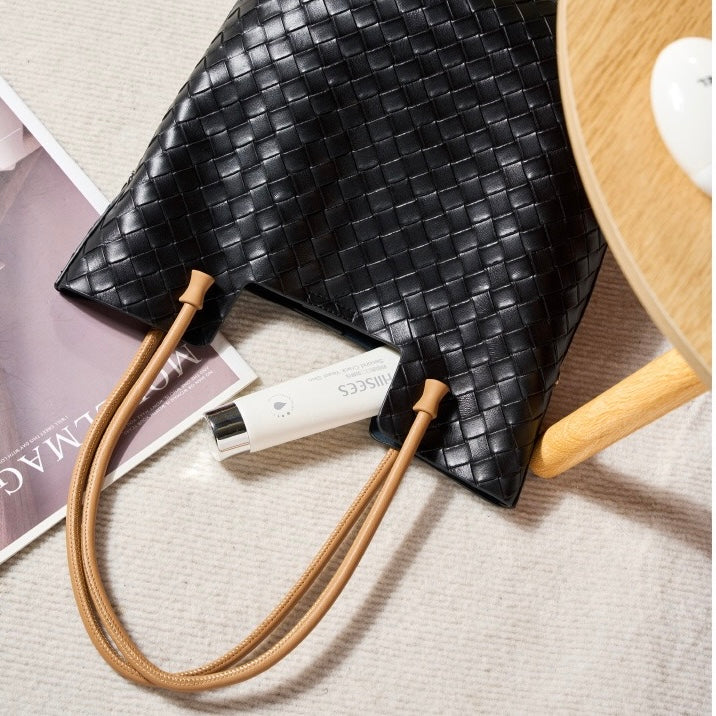 Sac fourre-tout minimaliste en cuir véritable tissé pour femme