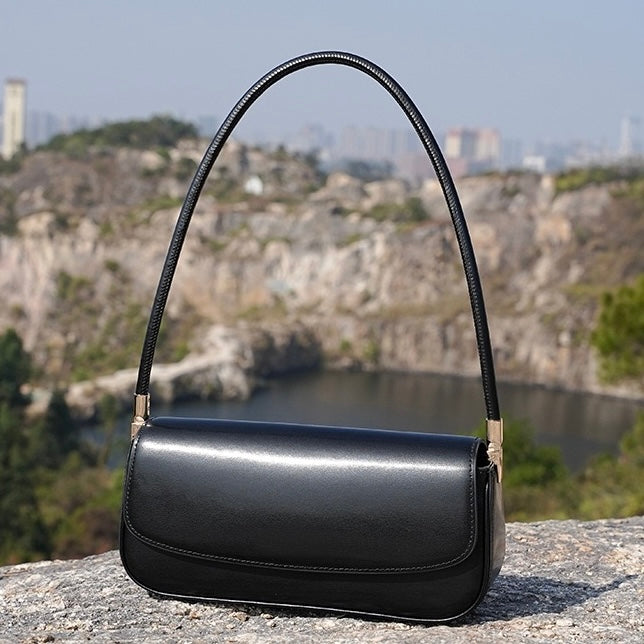 Minimalistische Satteltasche aus echtem Leder für Damen – 2025 Commuter Edition