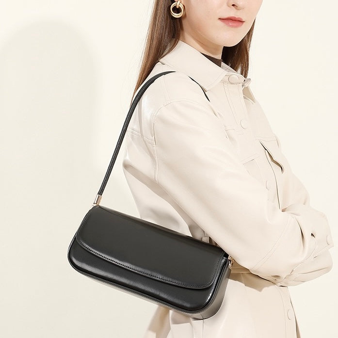 Minimalistische Satteltasche aus echtem Leder für Damen – 2025 Commuter Edition