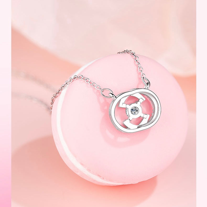 Infinite Circle Möbius Necklace