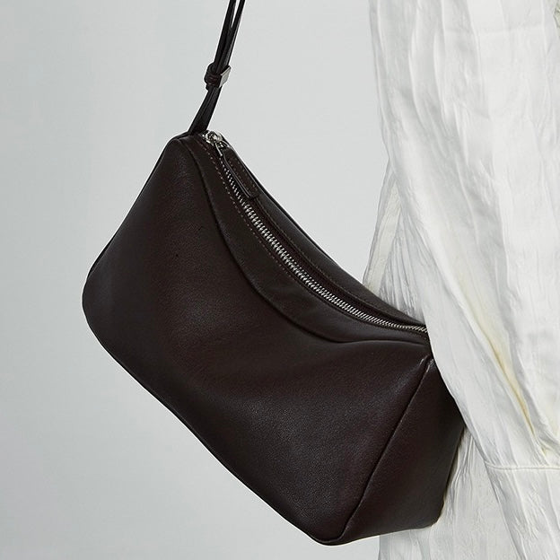 Minimalistische, weiche Umhängetasche aus echtem Leder für Damen