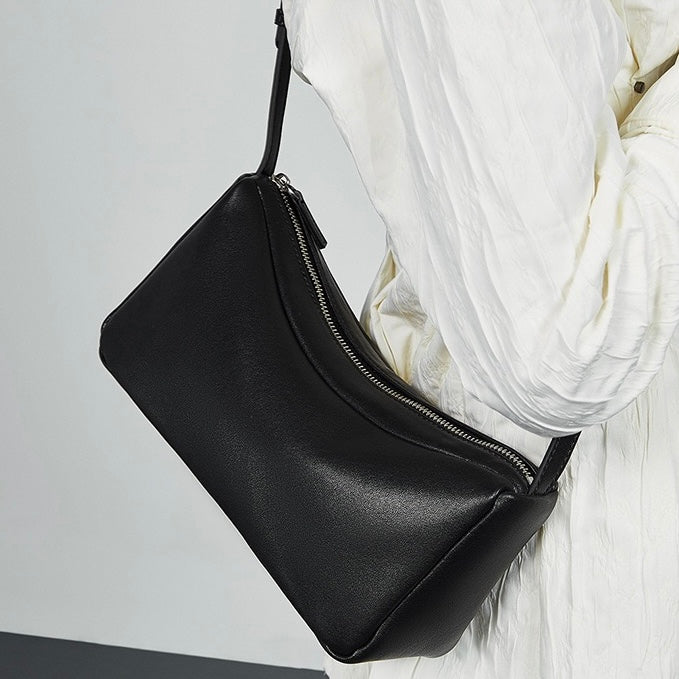 Minimalistische, weiche Umhängetasche aus echtem Leder für Damen