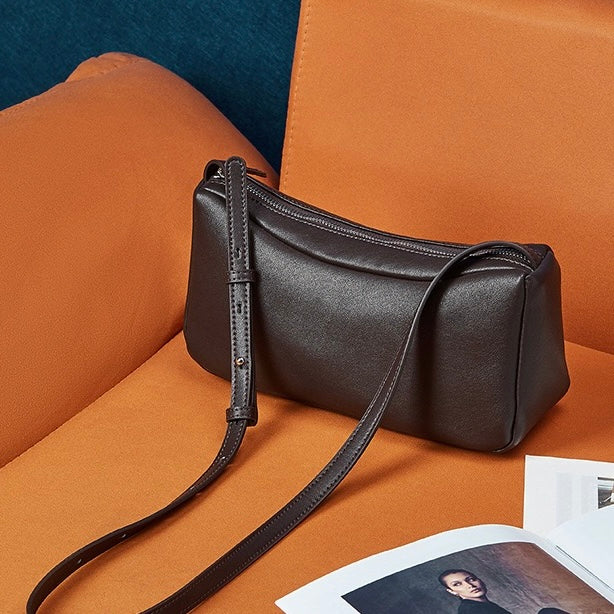 Minimalistische, weiche Umhängetasche aus echtem Leder für Damen