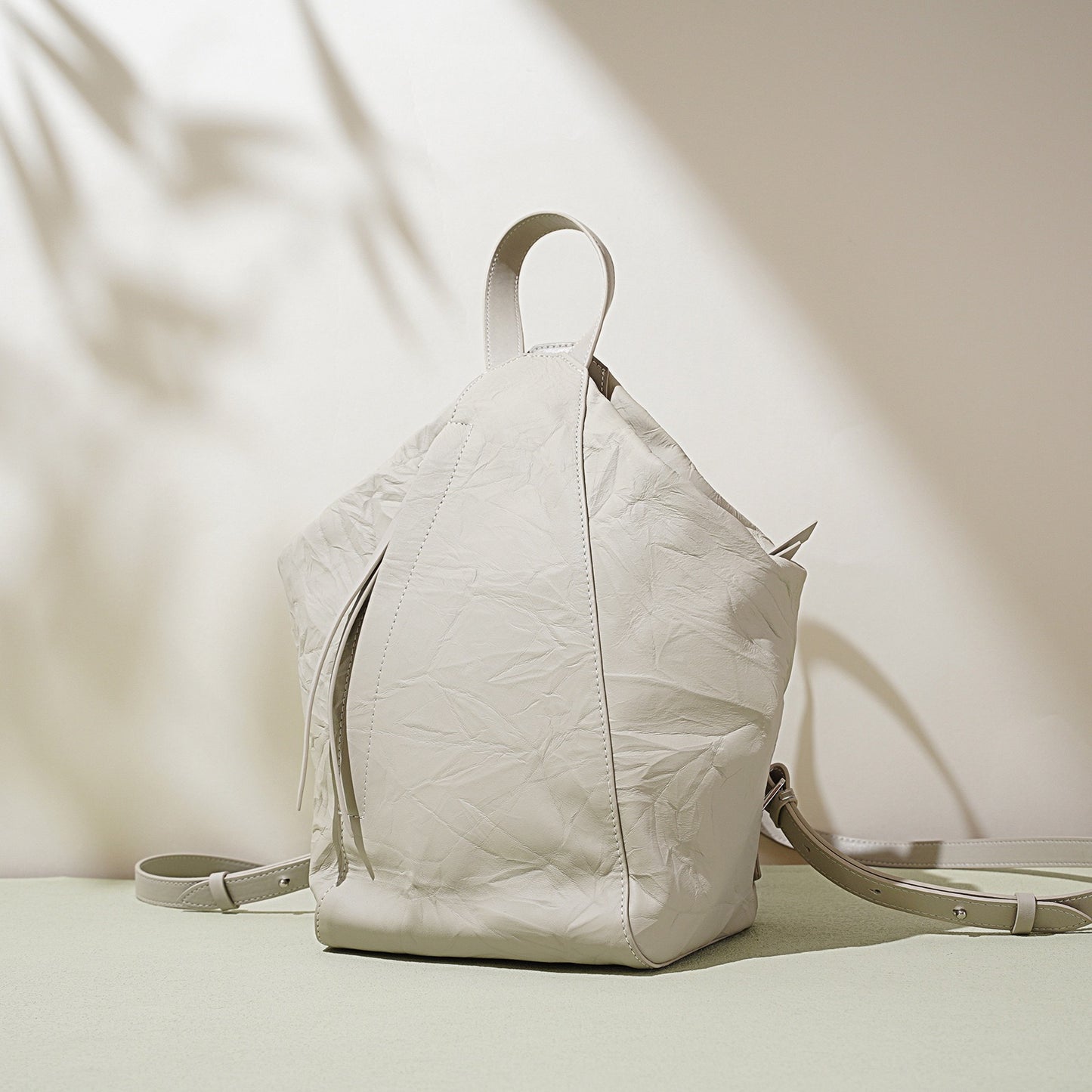 Women’s Genuine Leather Niche Pleated Convertible Backpack