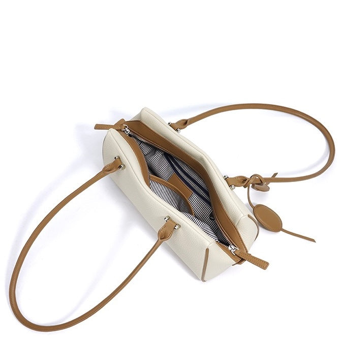 Leichte Luxus-Schulterhandtasche aus echtem Leder für Damen mit Anhänger
