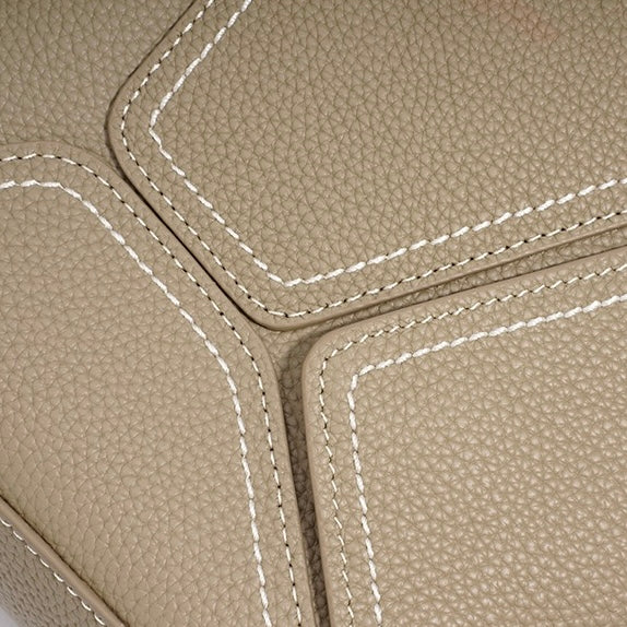 Geometrische Umhängetasche aus echtem Leder für Damen