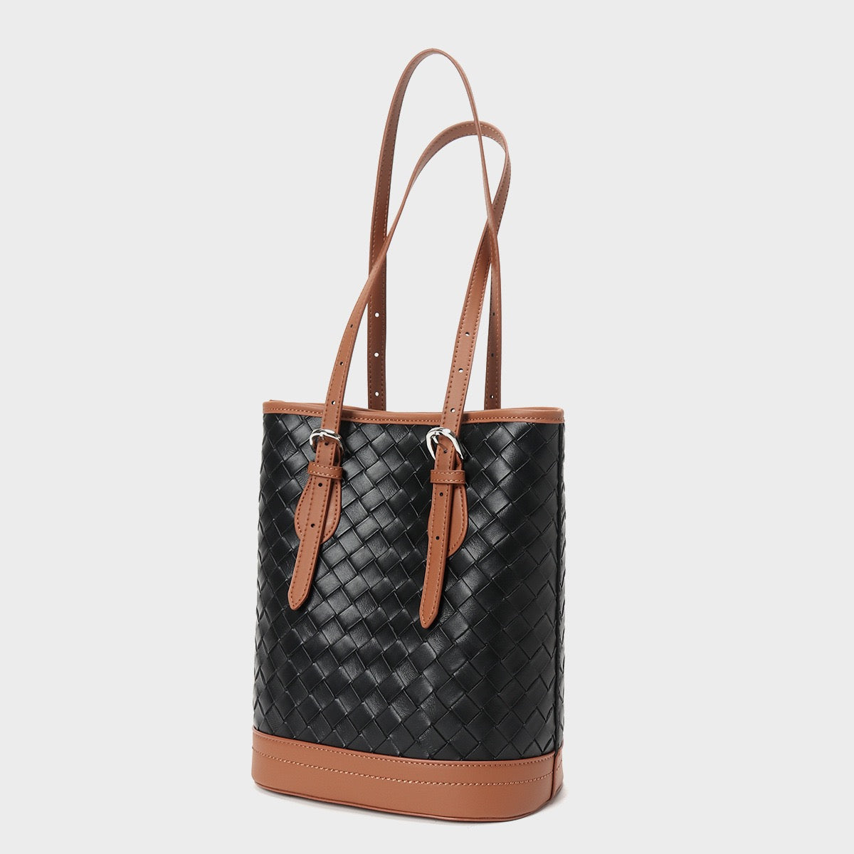 Bucket Tote Bag aus gewebtem Echtleder in Blockfarben