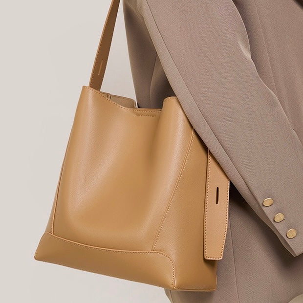 Übergroße Umhängetasche und Schultertasche aus echtem Leder für Damen