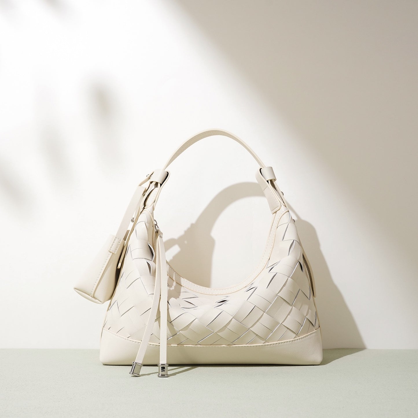 Bolso de hombro y bandolera trenzado de cuero genuino para mujer
