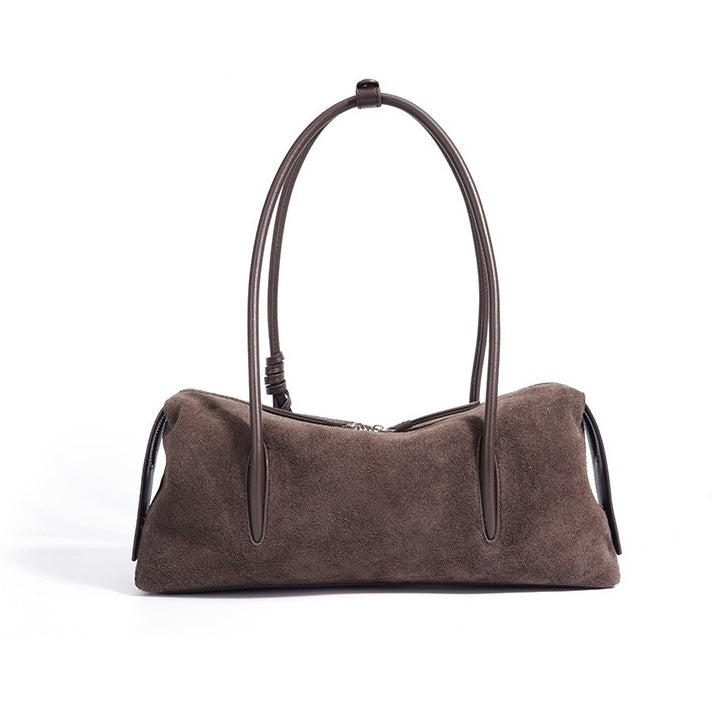 Matte Schultertasche aus echtem Leder mit Quastenanhänger