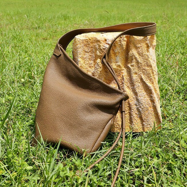 Minimalist Asymmetric Design Slouchy Horn Shaped Shoulder Crossbody Bag