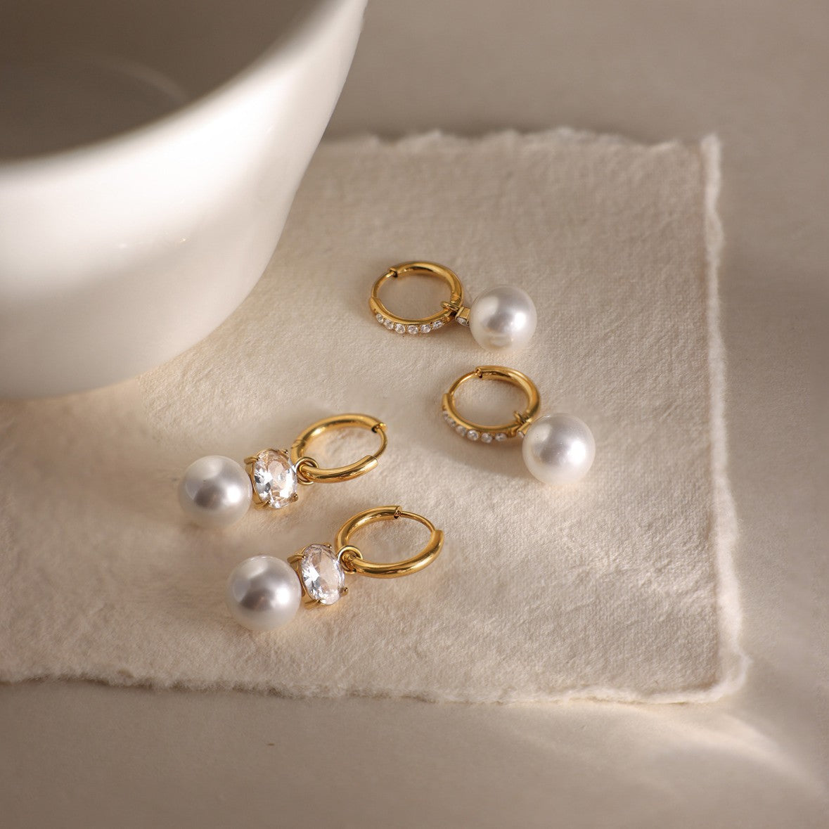 Luxury French Vintage Interlocking Solitaire Radiant Earrings