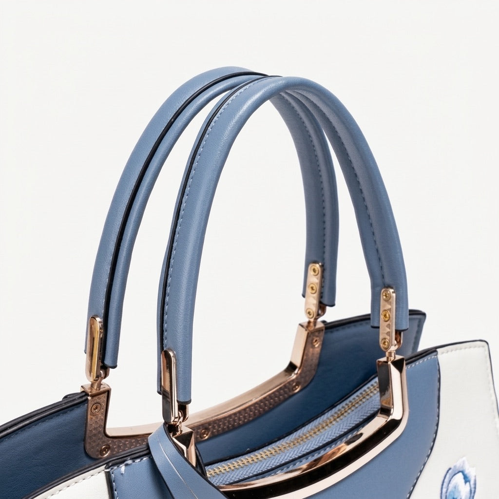 Borsa pochette elegante in ecopelle vegana ricamata a peonie, con charm