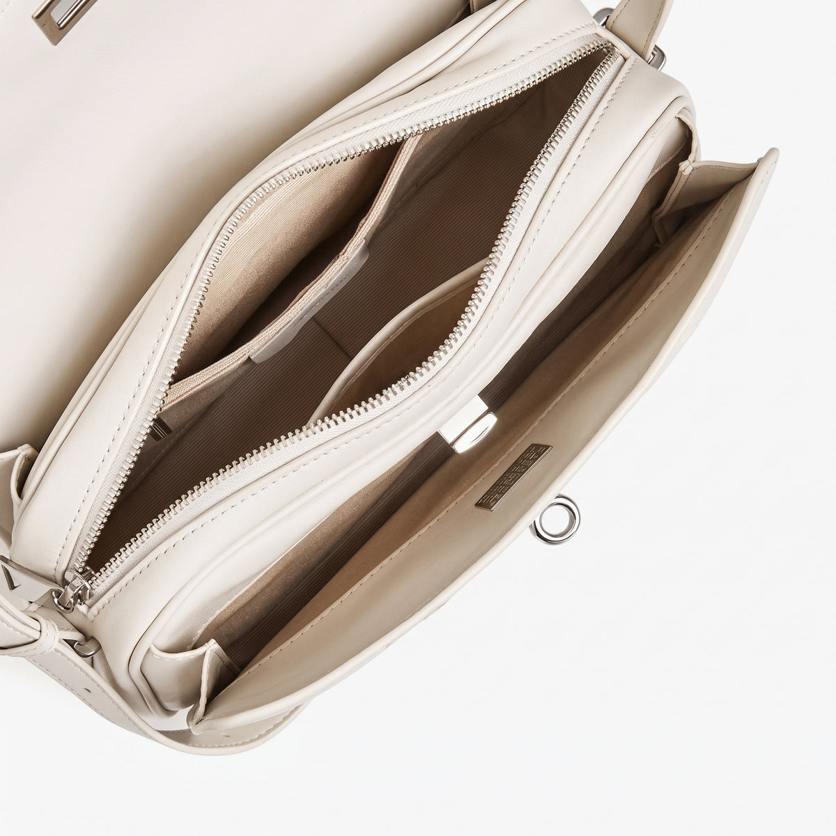 Borsa pochette a busta con patta, in vera pelle opaca e setosa