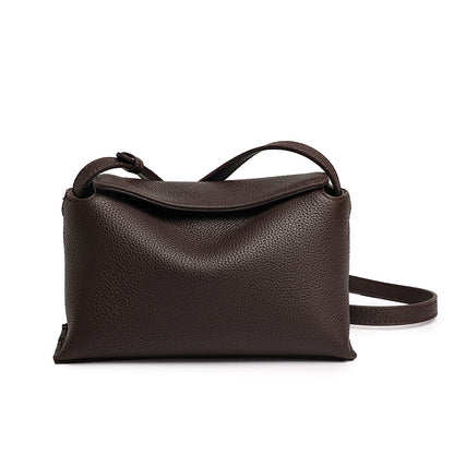 Borsa a tracolla di nicchia artigianale in vera pelle con chiusura magnetica nascosta