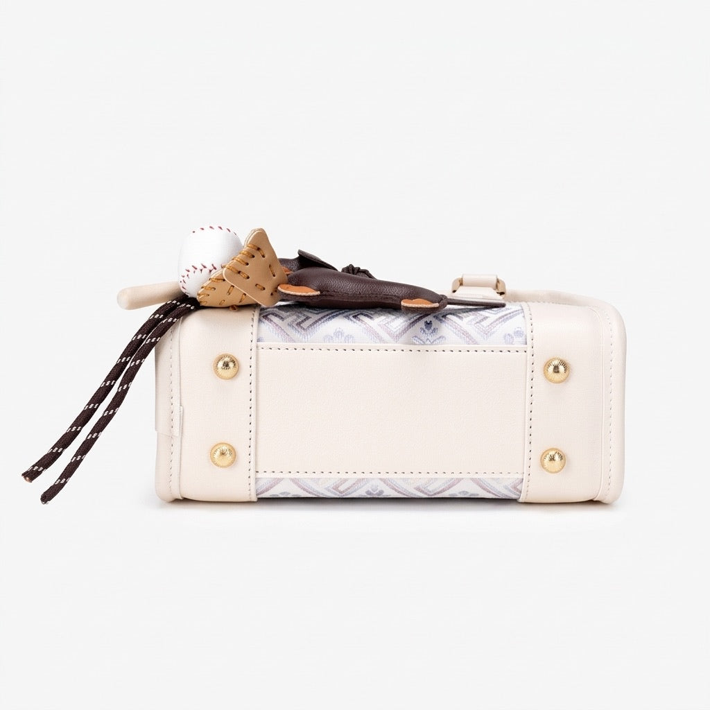 Sac pochette Boston doux en cuir écologique végan avec breloque teckel mignon