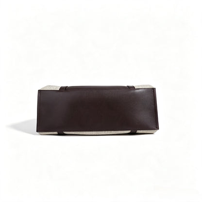 Borsa pochette tote capiente in tela, dal design minimalista