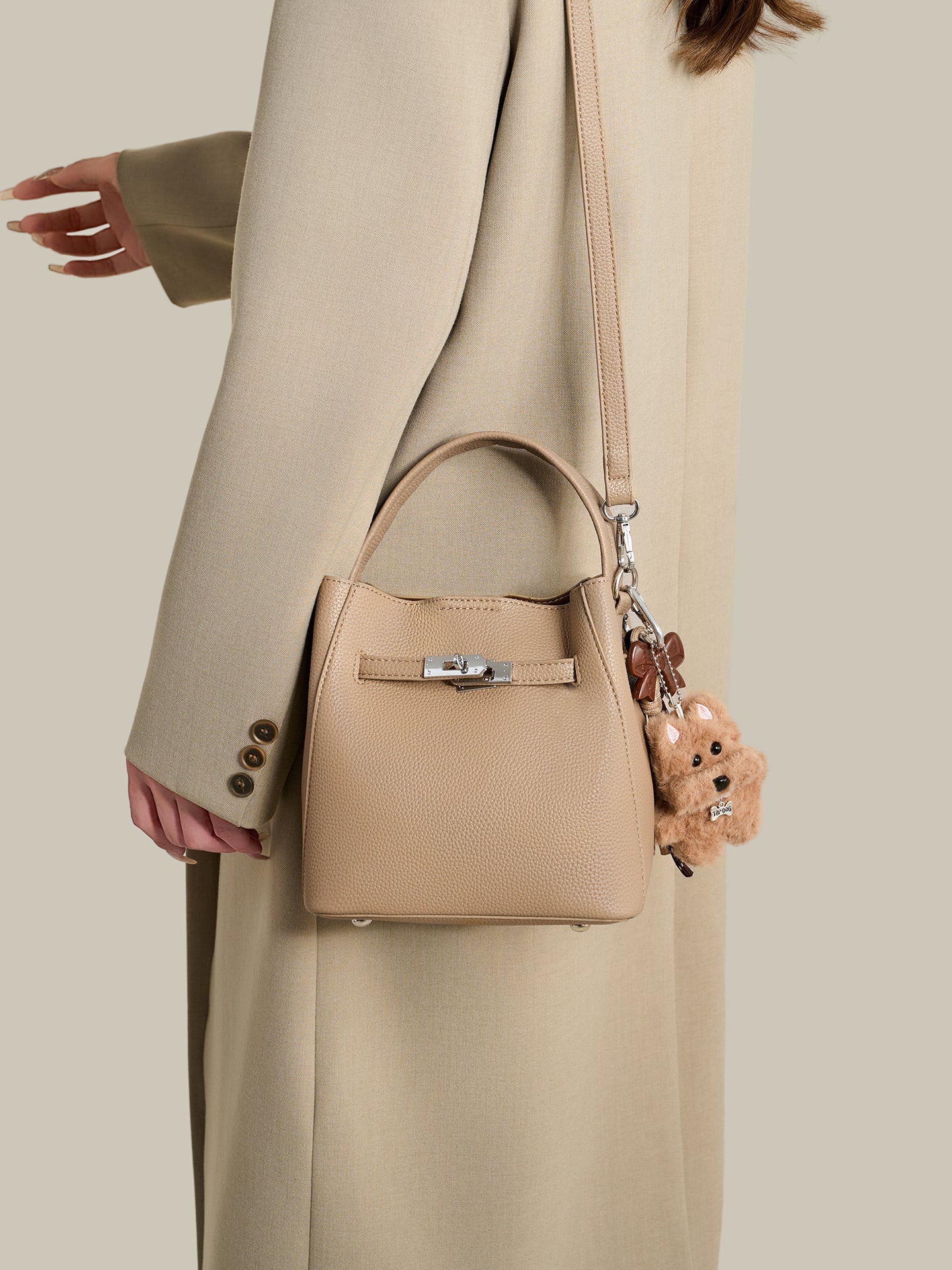 Mellow Pebble Textured Vegan Eco-Leather Bucket Bag with Fluffy Puppy Charm