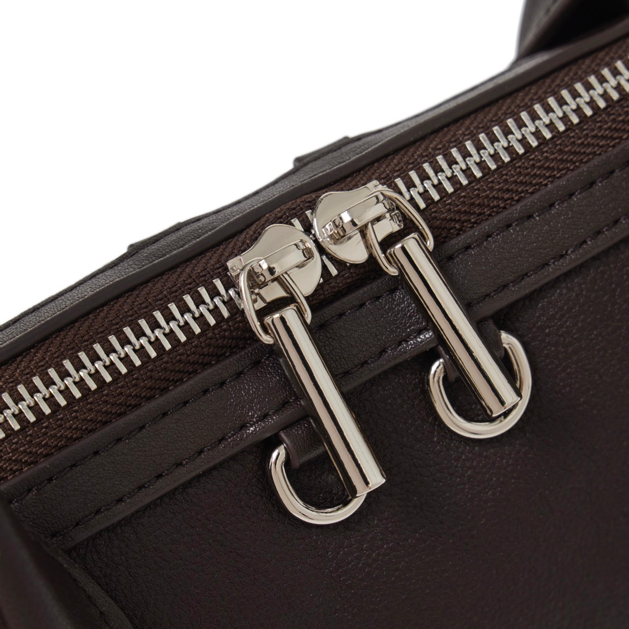 Sac pochette Boston en cuir véritable défini