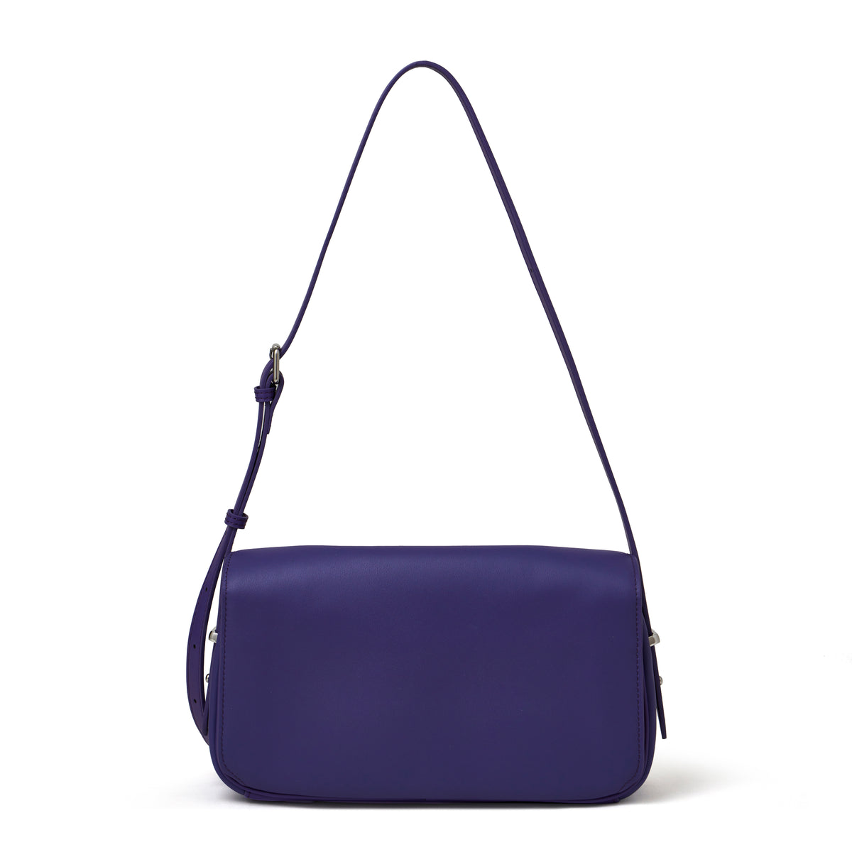 Borsa pochette a busta con patta, in vera pelle opaca e setosa