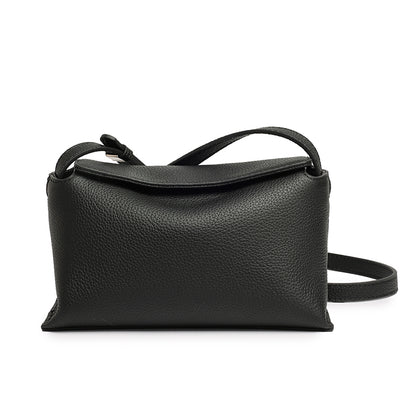 Borsa a tracolla di nicchia artigianale in vera pelle con chiusura magnetica nascosta