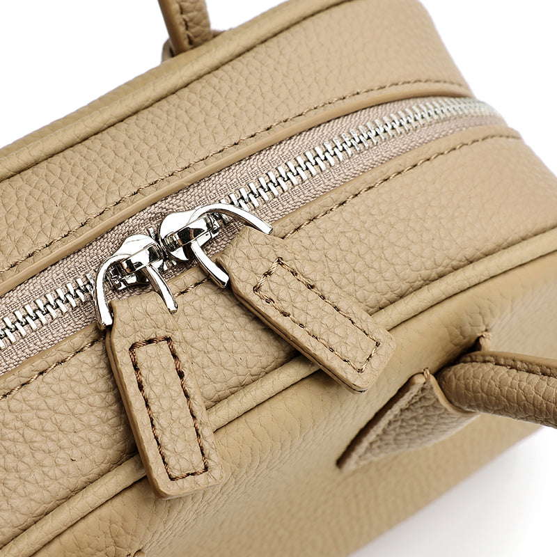 Mini borsa Boston pochette imbottita in vera pelle martellata