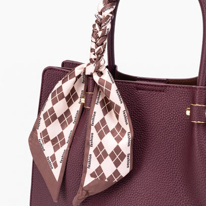 Moderne, schlanke Tote-Clutch aus veganem Öko-Leder  