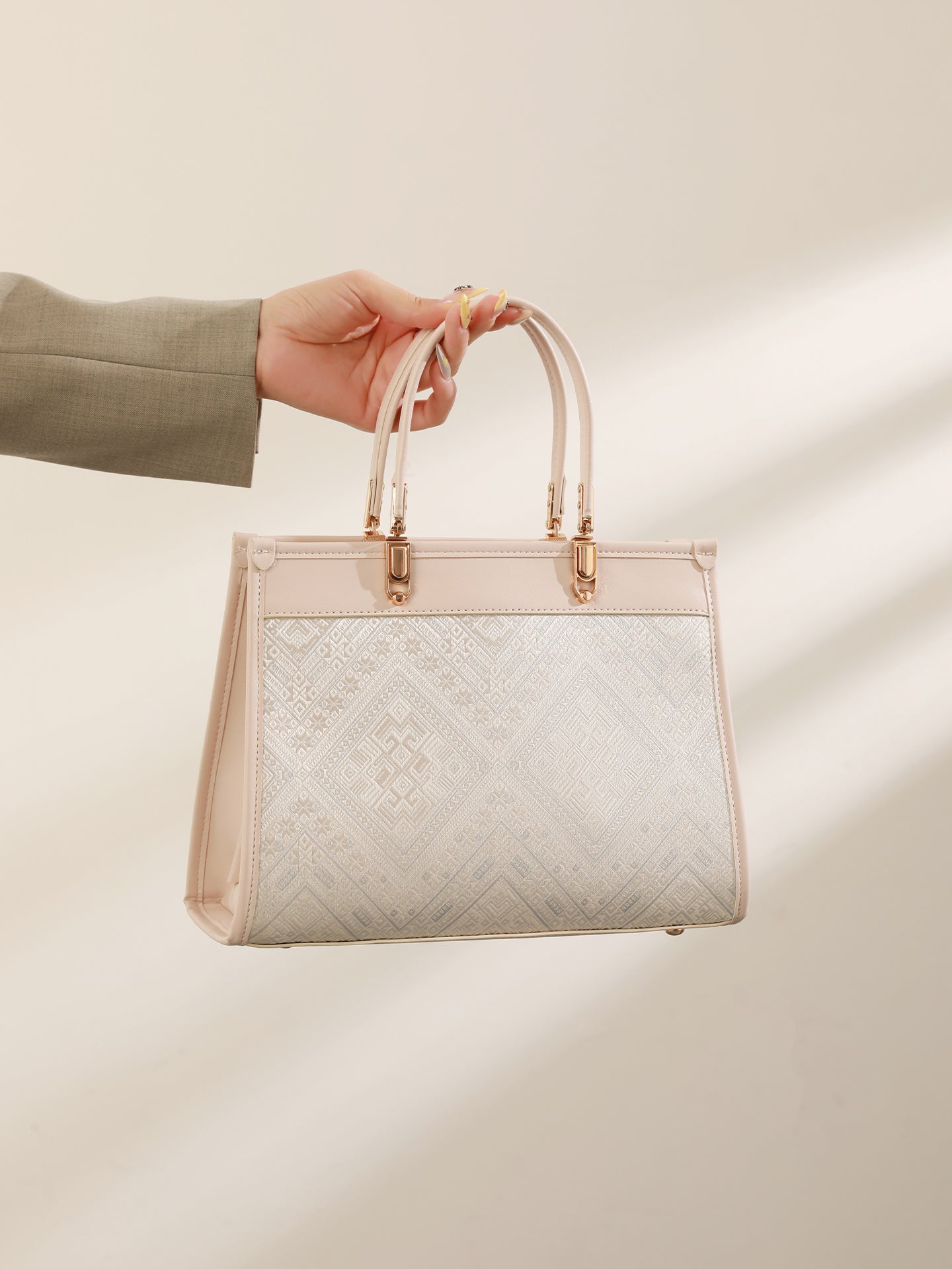 Exquisite Geometric Vegan Eco-Leather Clutch Bag