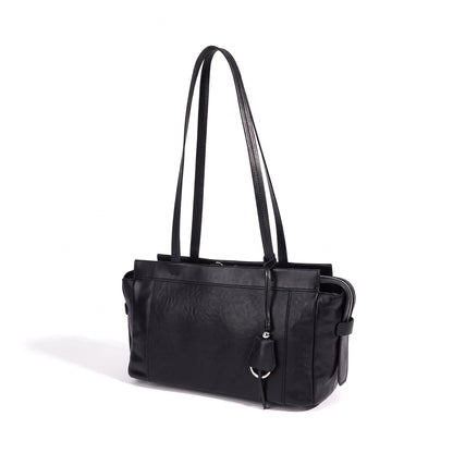Zeitlose Clutch aus geschmeidigem Echtleder