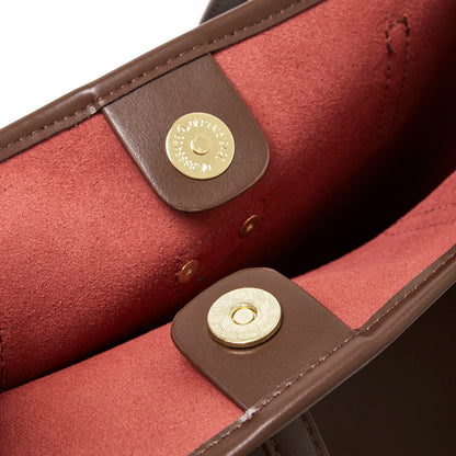 Set di ampie borse tote semplici in vera pelle, minimaliste, da spalla