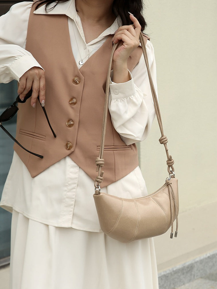 حقيبة أرتيزان كرواسون جلد طبيعي | حقيبة هوبو بسيطة مع عقدة ولوحات