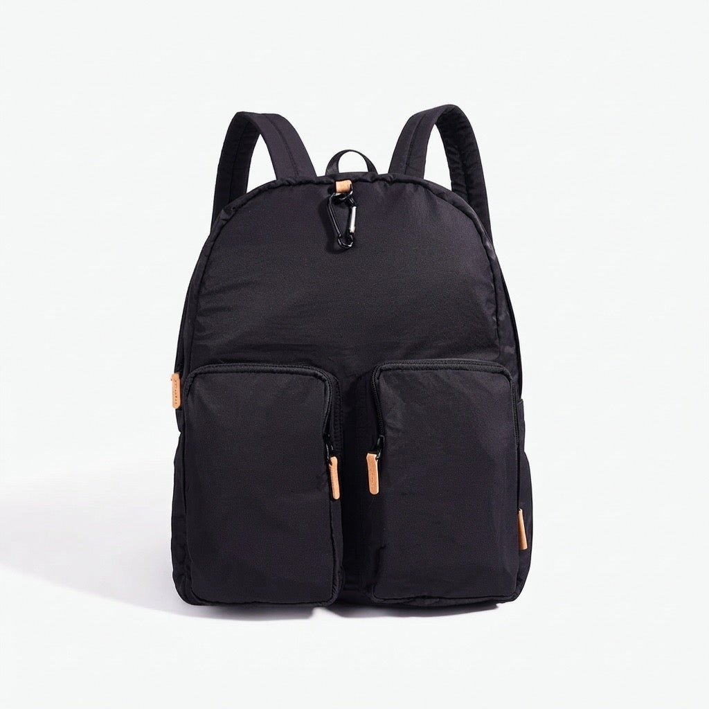 Minimalistischer geräumiger Nylon-Rucksack mit Reißverschluss