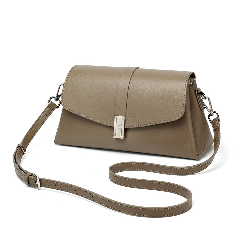Borsa minimalista a spalla in vera pelle con fibbia H distintiva