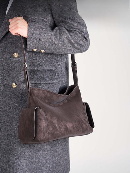 アーバン ノマド 本革バッグ | 大きめ スラウチ ショルダーバッグ サイドポケット付き