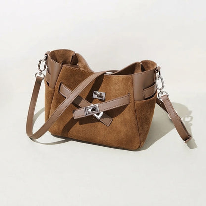 Lässige Beuteltaschen-Clutch aus echtem Veloursleder