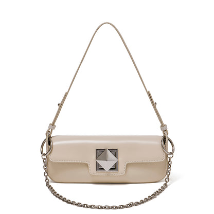 Bolso baguette minimalista de cuero genuino liso con hebilla plateada